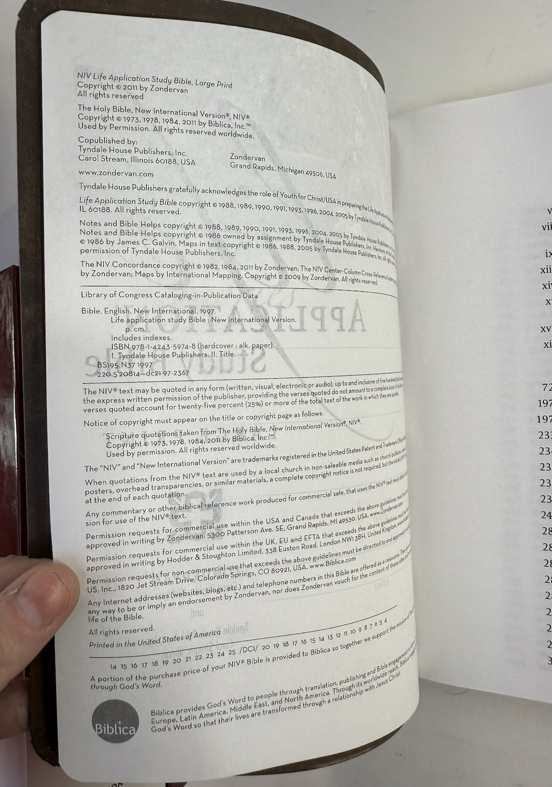 Life Application Study Bible By Zondervan 2011 Leatherbound - Box And Index Tabs