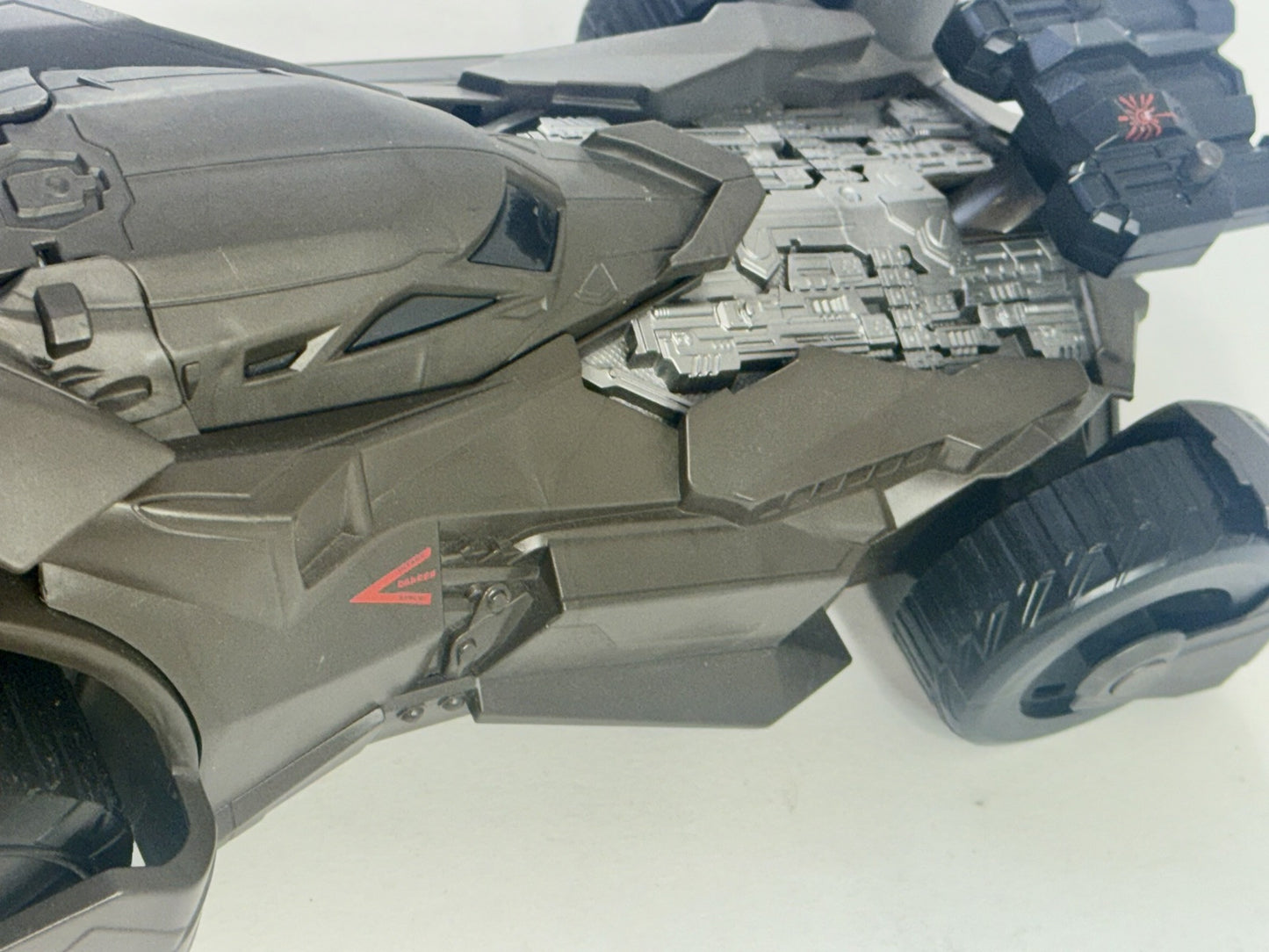 Mattel 2015 DC Comics Batman Vs Superman 14" Epic Strike Batmobile