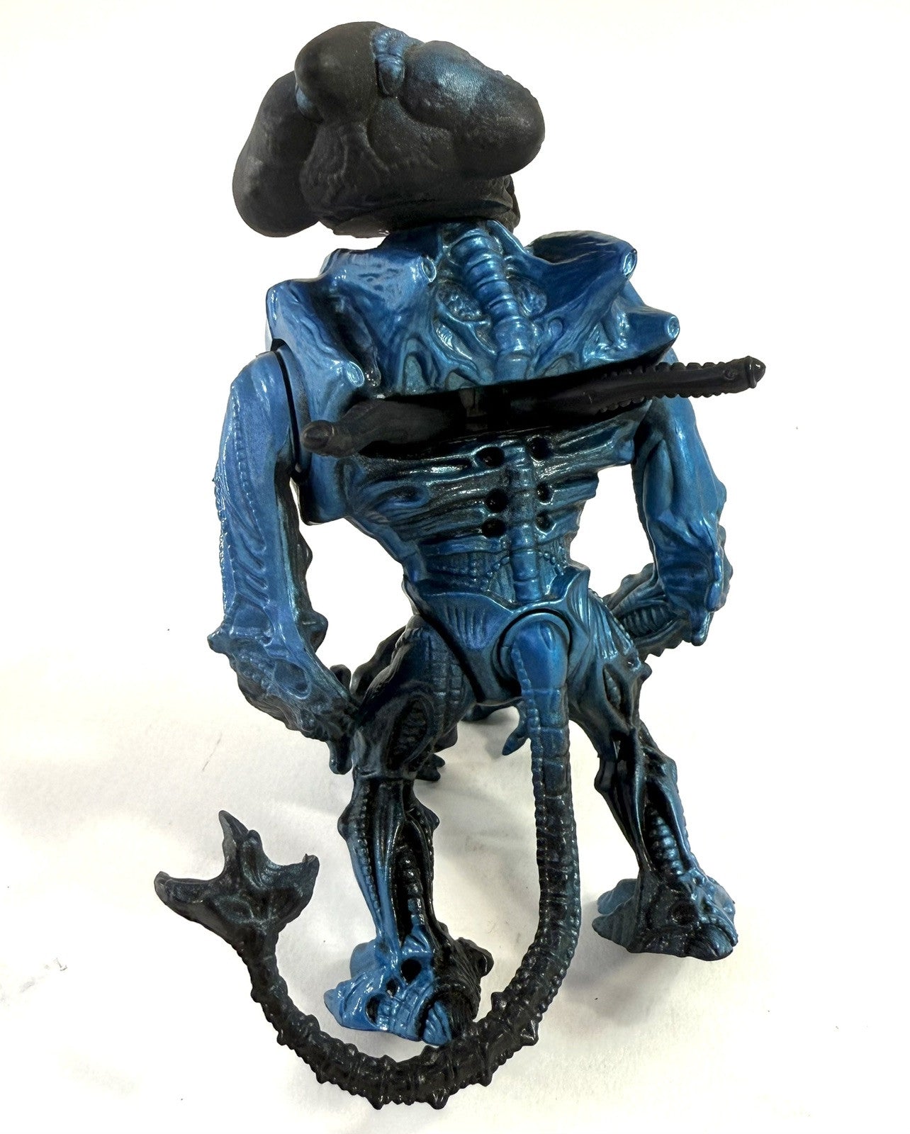 Kenner 1992 Blue Gorilla Alien Xenomorph 5" Action Figure - Tested