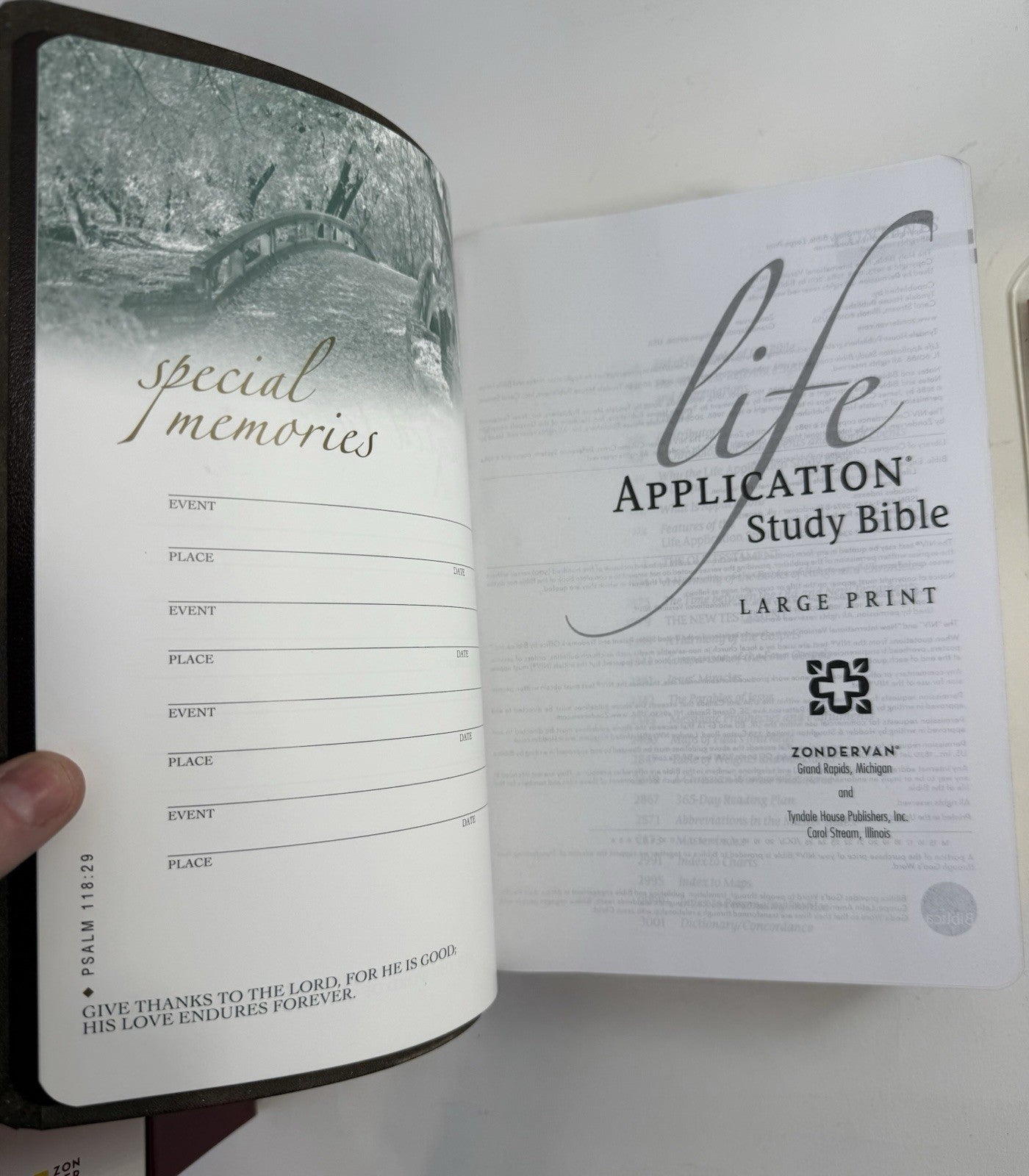 Life Application Study Bible By Zondervan 2011 Leatherbound - Box And Index Tabs