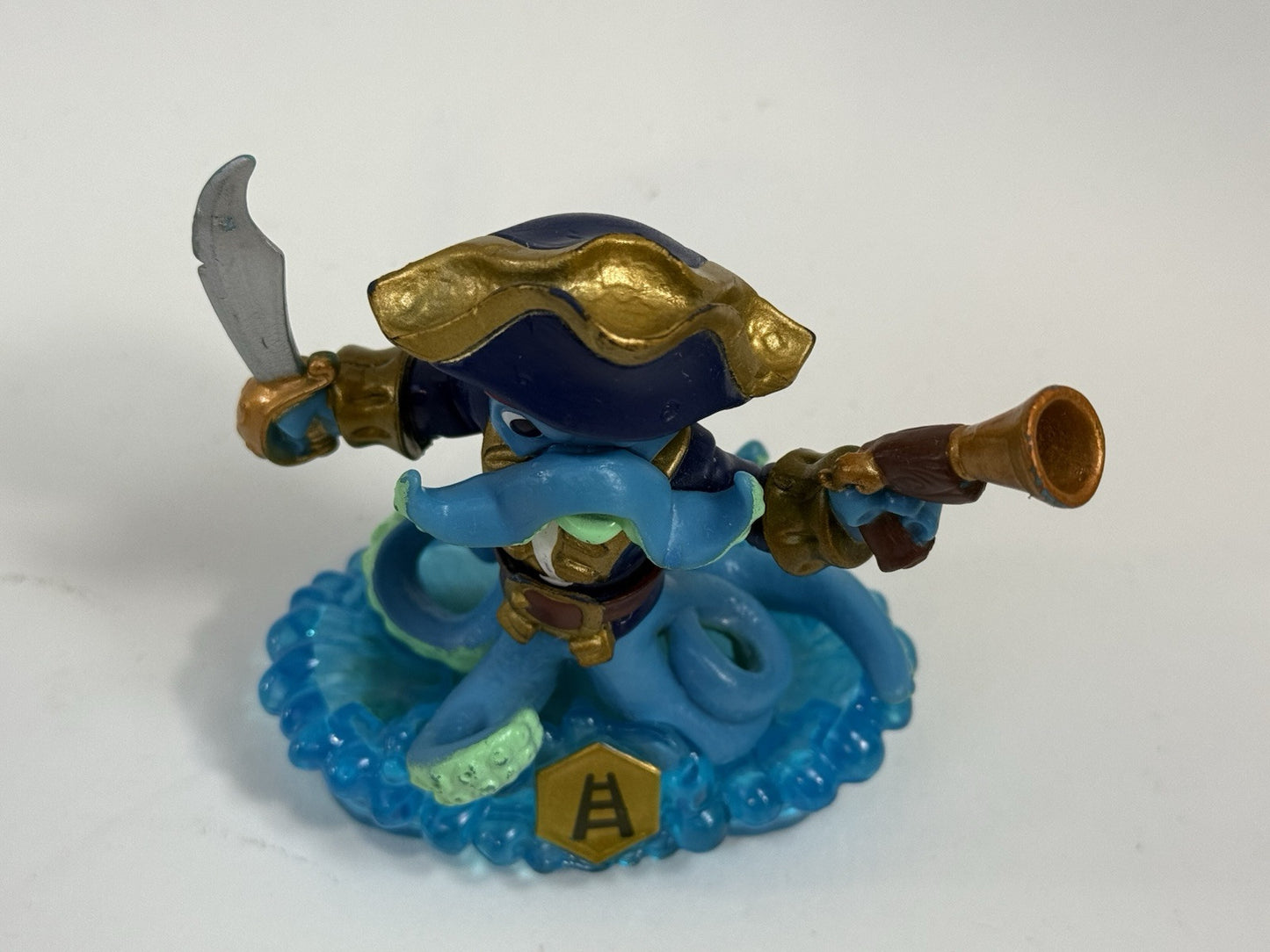 Skylanders Swap Force Swappables Wash Buckler Character Figure - Blue Base